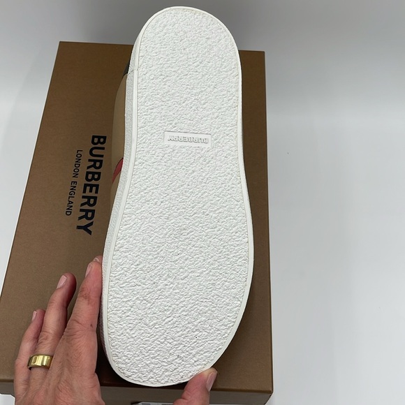 Burberry archive beige size 39 brand new inbox slip on - Picture 9 of 14